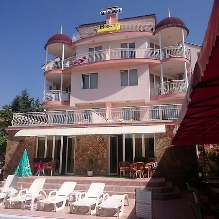 Hotel St. Anthony Солнечный берег Экстерьер фото