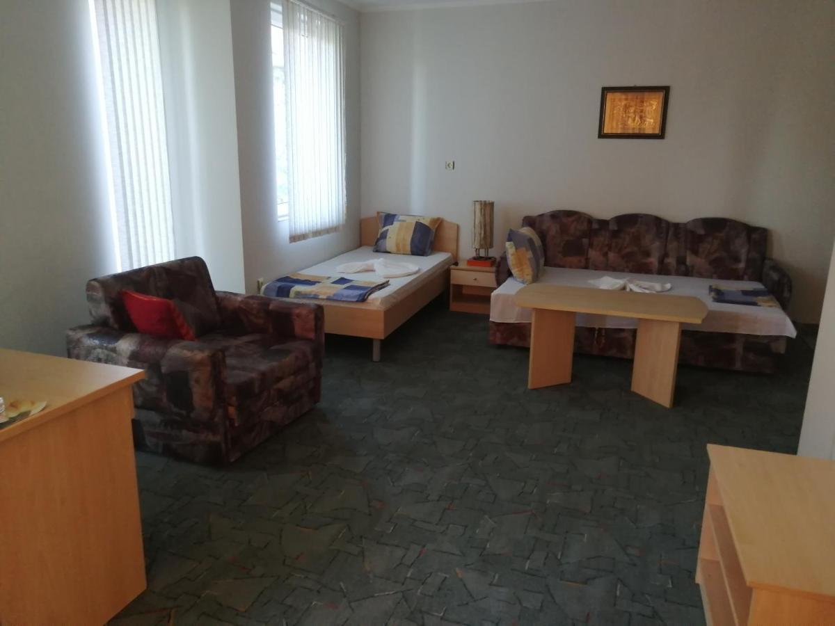 Hotel St. Anthony Солнечный берег Экстерьер фото